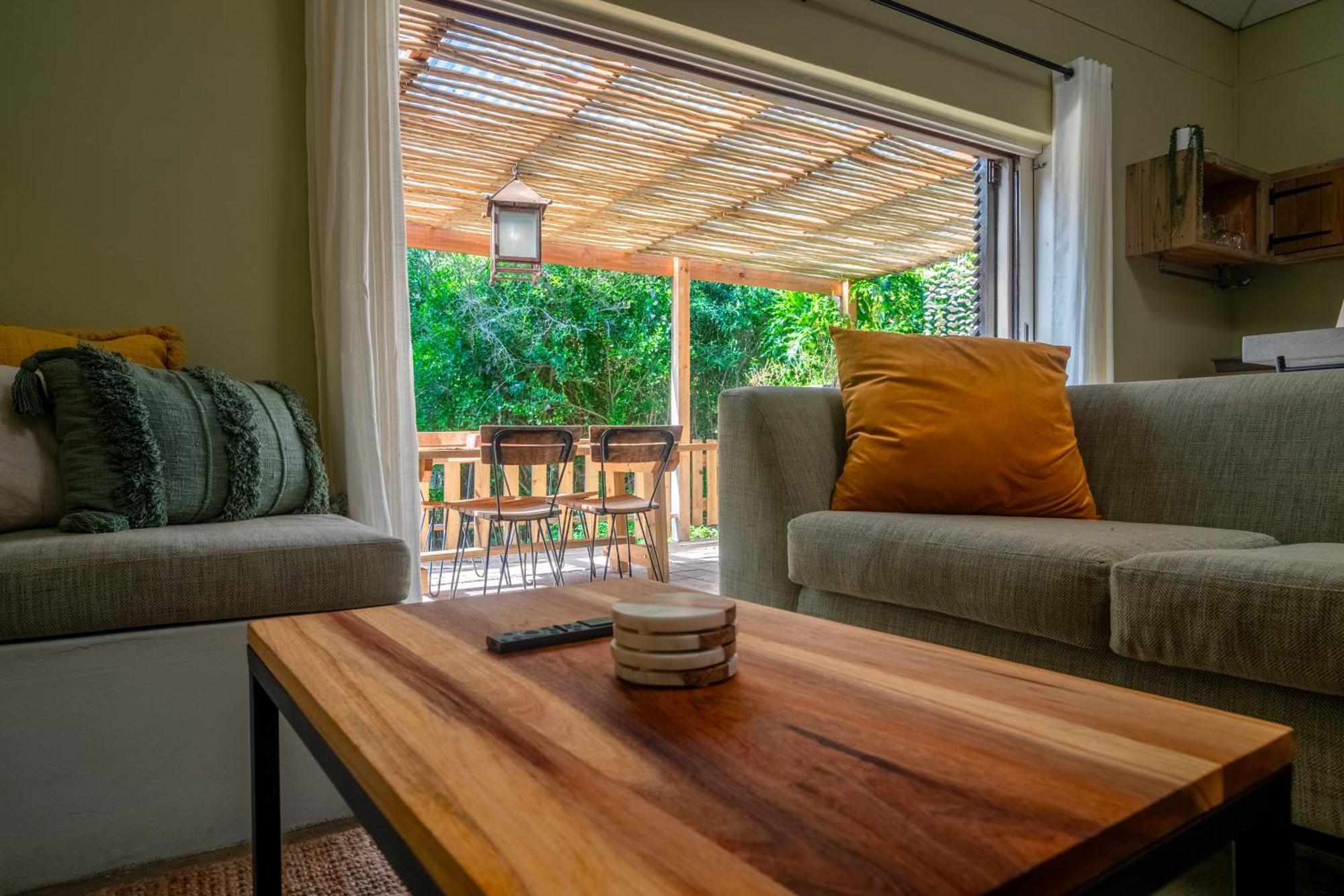 Treebia Self-Catering - Loadshedding Free Apartment Plettenberg Bay Exterior photo