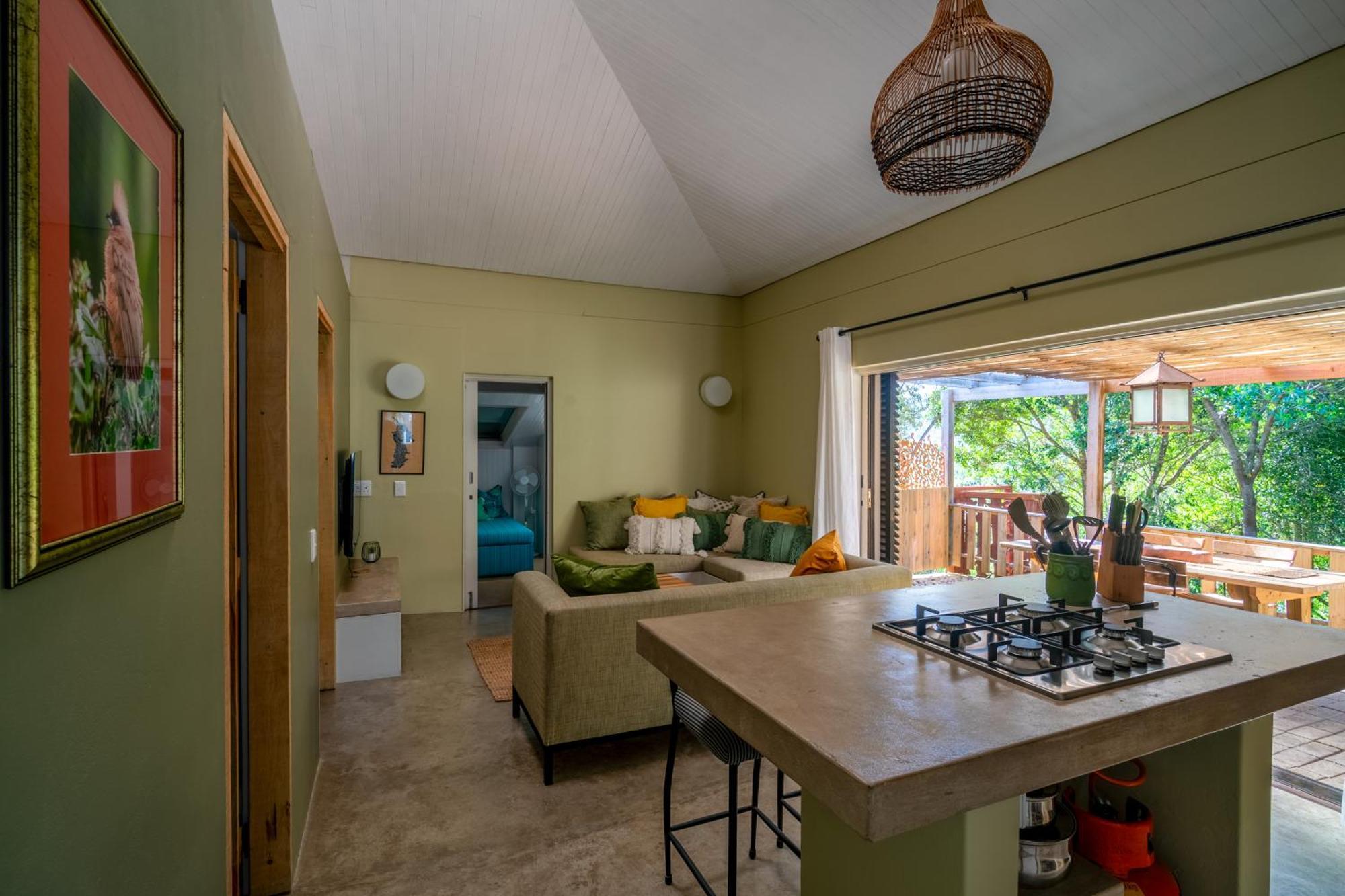 Treebia Self-Catering - Loadshedding Free Apartment Plettenberg Bay Exterior photo