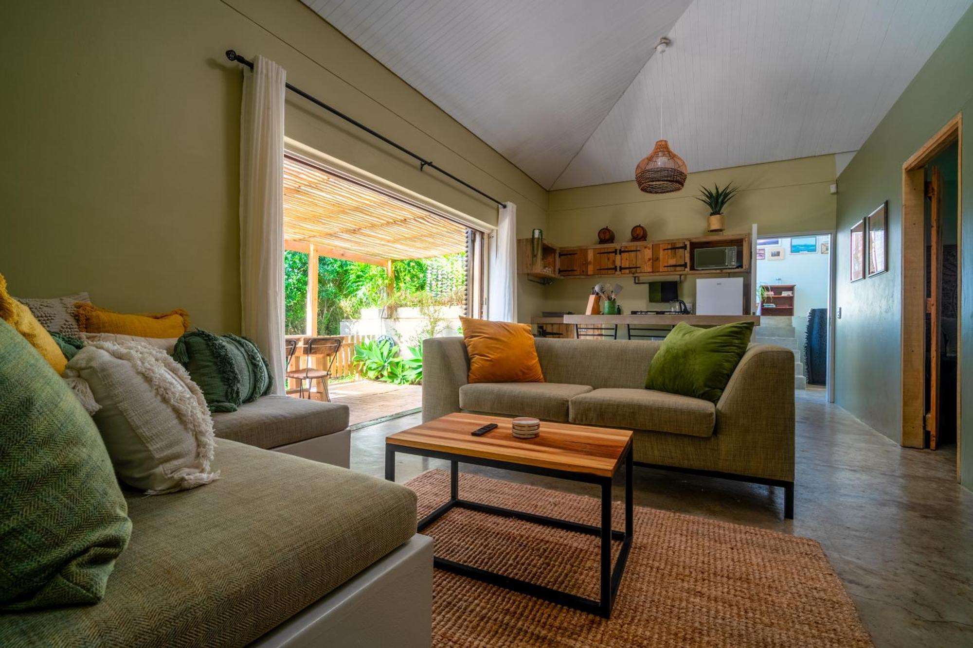 Treebia Self-Catering - Loadshedding Free Apartment Plettenberg Bay Exterior photo